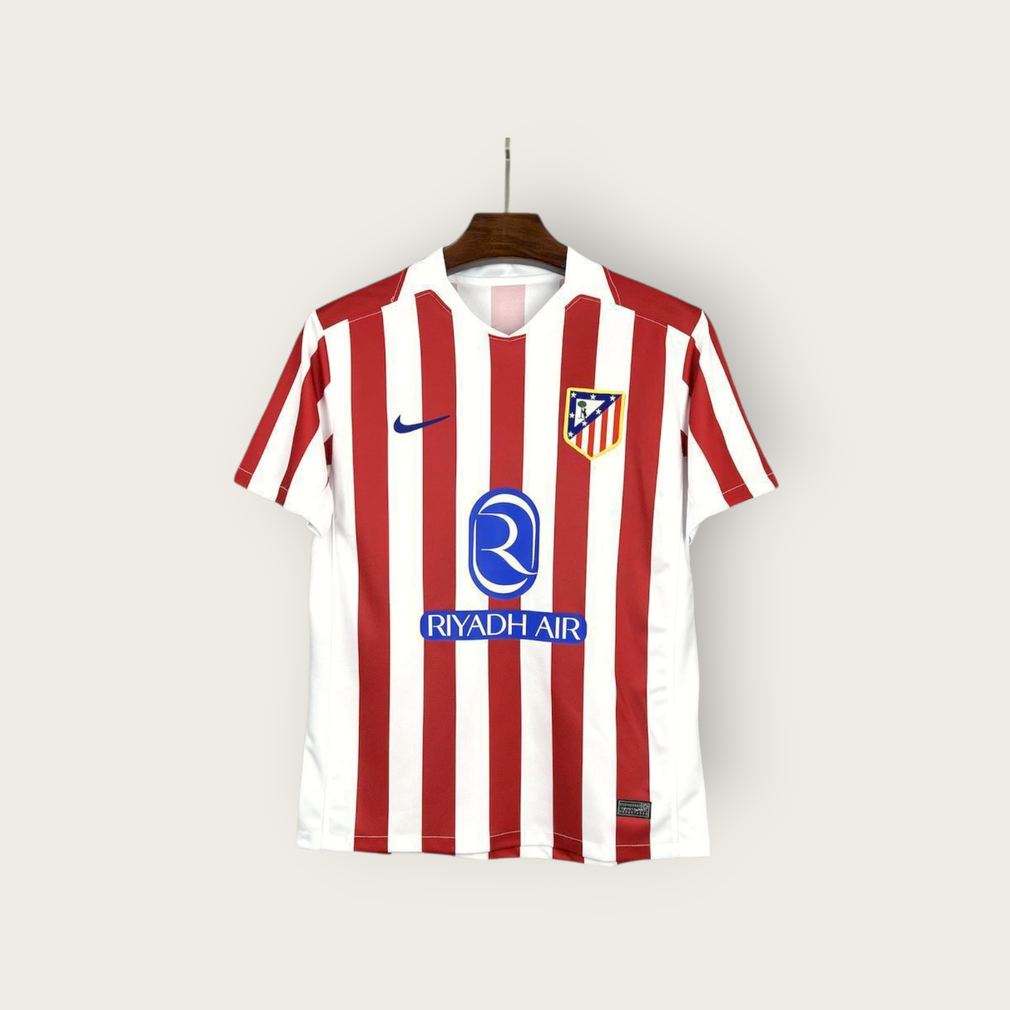 Атлетико Мадрид домакинска тениска 2025/2026