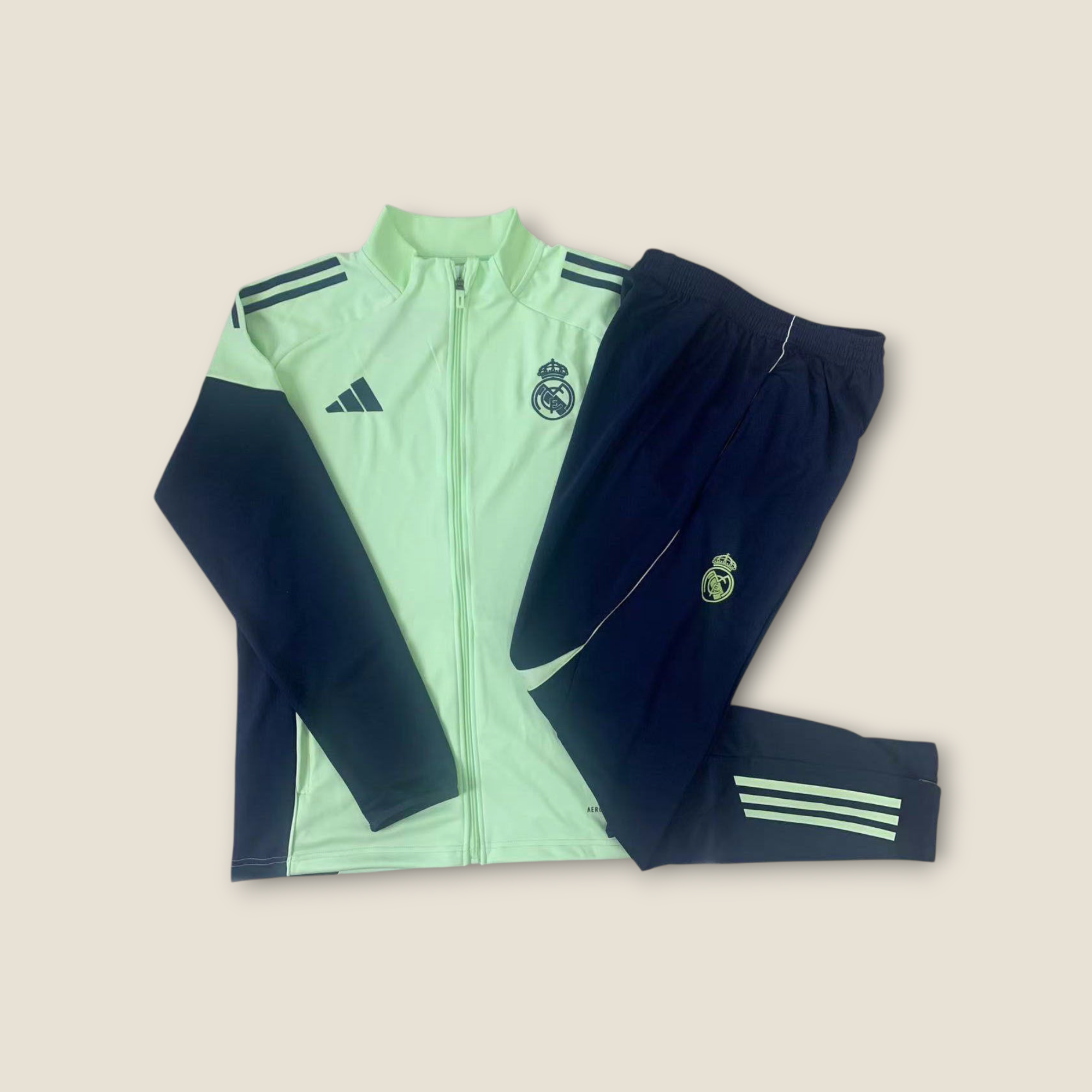 Спортен Екип Реал Мадрид